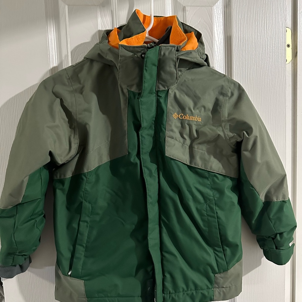 Boys size 6–7 Columbia winter coat double shell